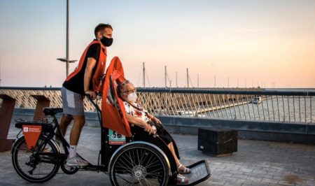 en bici sense edat platja 2