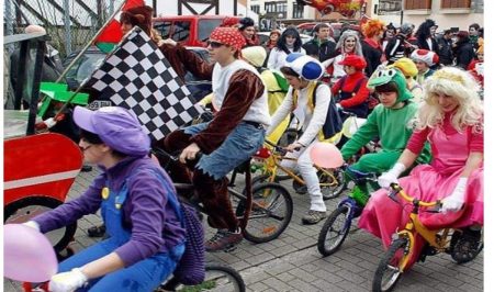 massa critica carnestoltes