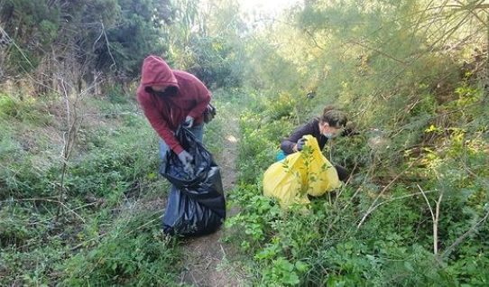 platges netes llança riera