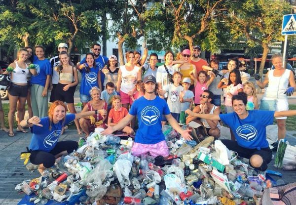 pure clean earth sitges